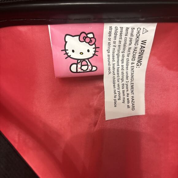 Hello Kitty Pink Travel Bag - Picture 6 of 9